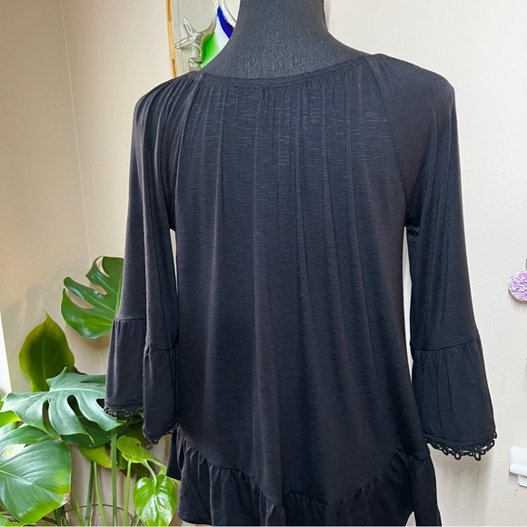 NWT Style & Co Petite Off The Shoulder Lace Trim Black Ruffled Top Size Small - Picture 7 of 15